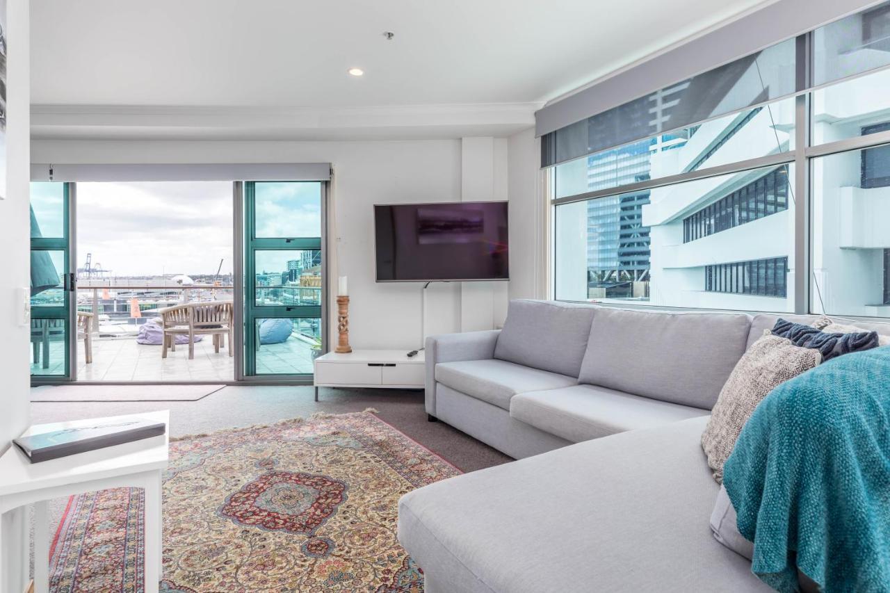 Stunning Waterfront Location With Huge Balcony! Lägenhet Auckland Exteriör bild